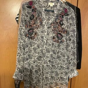 Mauve Monochrome Blouse with Vibrant Embroidery